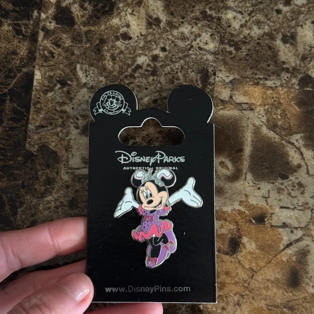 Disney Minnie Mouse Pin - Pink and Black